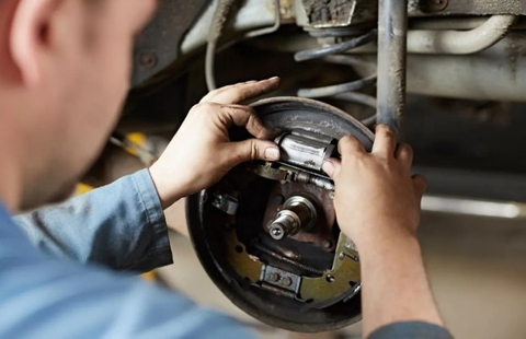 دلیل قفل شدن ترمز خودرو